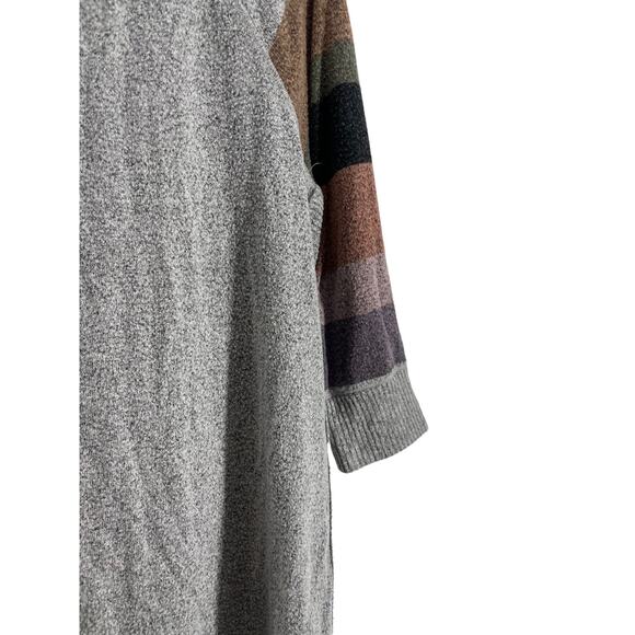 Maurices Gray Striped 3/4 Sleeve Pullover Sweater Women's Size Small - Picture 11 of 12